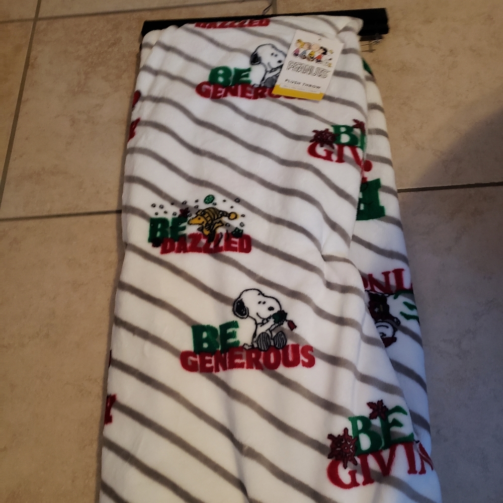 Snoopy & Woodstock Christmas Throw Blanket